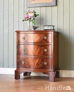 アンティーク家具 アンティークのチェスト 高級感のあるアンティーク家具、英国の小さな３段チェスト(ベッドサイドチェスト)