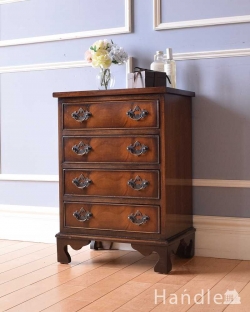 アンティーク家具 アンティークのチェスト アンティークの英国家具、気品のある小さなベッドサイドチェスト