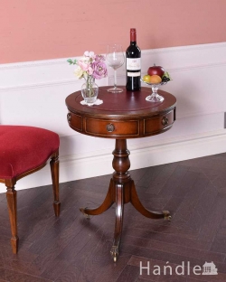 アンティーク家具 アンティークのテーブル 英国輸入のアンティークの家具、引き出し付きのドラムテーブル(マホガニー材)