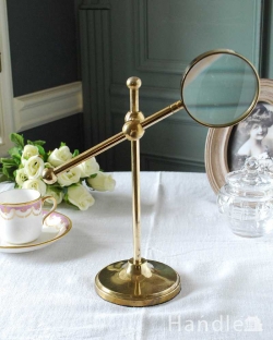 アンティーク雑貨  英国輸入のアンティーク雑貨、土台もついた真鍮のアンティークルーペ