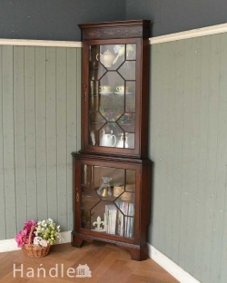 アンティーク家具 アンティークのキャビネット シノワズリデザインが素敵なアンティーク　コーナーキャビネット（マホガニー材）