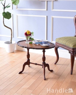 アンティーク家具 アンティークのテーブル エレガントな脚と革張り天板のイギリスアンティークワインテーブル