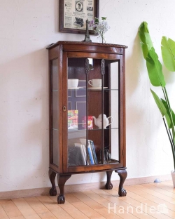アンティーク家具 アンティークのキャビネット シンプルな美しさが大人っぽい、ウォルナット材のアンティークガラスキャビネット