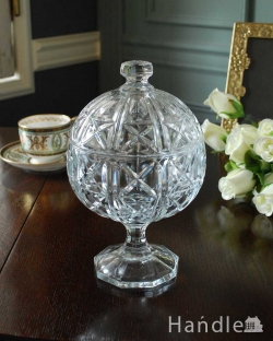 アンティーク雑貨 ジュエリーボックスアンティーク 脚付きの可愛いガラスケース、アンティークプレスドグラス(ボンボンケース)