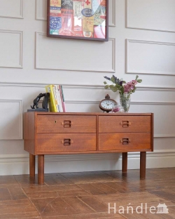 アンティーク家具 アンティークのチェスト シンプルで使いやすいサイズ感！北欧スタイルのアンティークチェスト