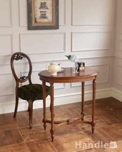 アンティーク家具 アンティークのテーブル どこに置いてもオシャレにキマるアンティーク家具、マホガニー材のオケージョナルテーブル