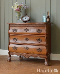 アンティーク家具 アンティークのチェスト 南フランススタイルの優雅なアンティーク家具、どこにでも置ける小ぶりな３段チェスト（コモード）