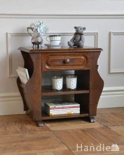 アンティーク家具 マガジンラックおしゃれ 小さなアンティーク家具、引き出しと棚まで付いた便利に使えるマガジンラック 