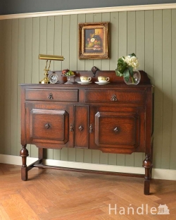 アンティーク家具 アンティークのキャビネット 英国のアンティーク家具、オーク材の美しい木製サイドボード