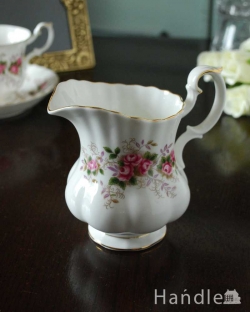 アンティーク雑貨 アンティーク食器 イギリスで見つけたロイヤルアルバート社のアンティークバラミルクポット（ラベンダーローズシリーズ）