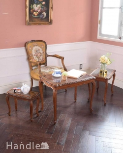 アンティーク家具 アンティークのテーブル フランス輸入の編み目が美しいアンティークのネストテーブル（ガラス天板） 