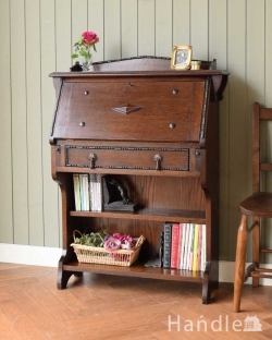 アンティーク家具 ビューロー どこでも置ける小さなサイズのアンティーク家具、スチューデントビューロー