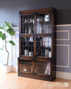 アンティーク家具 アンティークのキャビネット 美しい英国輸入アンティーク家具、ガラス扉がお洒落なブックケース(ガラスキャビネット)