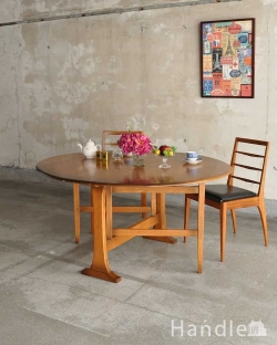 アンティーク家具 アンティークのテーブル アーコール社(ERCOL)のヴィンテージ家具、ドロップリーフテーブル (伸張式)