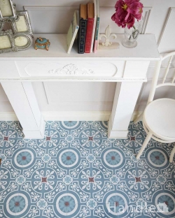 お部屋づくりの材料（建材） 床材 デザインタイル（Palais）フランスの宮殿の床のような模様のアンティーク風デザイン