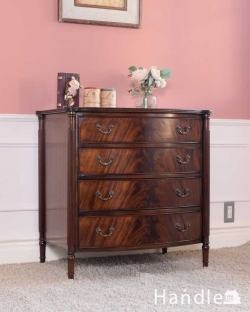 アンティーク家具 アンティークのチェスト アンティーク英国輸入家具、木目の美しさに魅了される4段チェスト