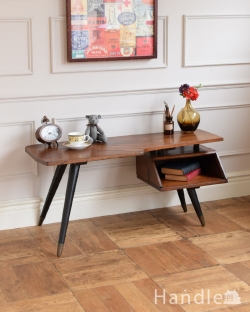 アンティーク家具 アンティークのテーブル ヴィンテージの北欧家具、脚がスタイリッシュなBOX付きコーヒーテーブル