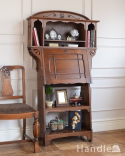 アンティーク家具 ビューロー 棚まで付いた豪華な英国アンティークスチューデントビューロー