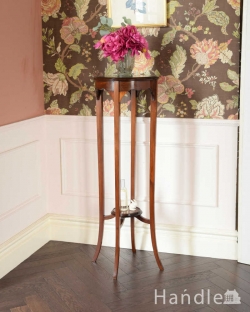 アンティーク家具 プランツスタンド 英国輸入の美しいアンティーク家具、脚の長い優雅なプランツスタンド