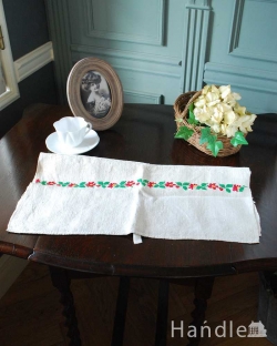 アンティーク雑貨 ドイリー・クロス お花＆イニシャルの刺繍入りのアンティークハンガリーリネン