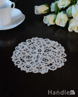 アンティーク雑貨 ドイリー・クロス 繊細で華やかなアンティーク雑貨、フランスの小さなドイリーレース