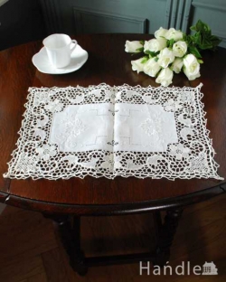 アンティーク雑貨 ドイリー・クロス フランスの繊細で美しいお花のアンティークドイリー(レクタングル)刺繍マット