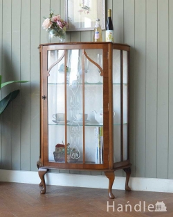 アンティーク家具 アンティークのキャビネット ガラスの模様が美しい英国のアンティークガラスキャビネット