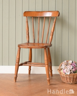 アンティークチェア・椅子 キッチンチェア 英国のおしゃれなアンティークチェア、ナチュラルな雰囲気のキッチンチェア