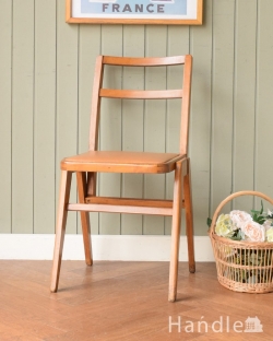 英国から届いたシンプルなデザインの椅子、アンティークのスクールチェア