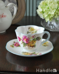 アンティーク雑貨 アンティーク食器 シェリー窯らしい美しいDaintyシェイプのカップ＆ソーサー（Begonia)