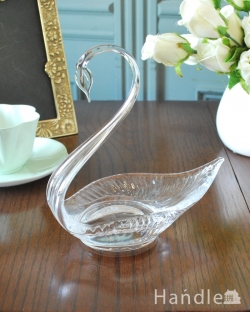 アンティーク雑貨 アンティークベル イギリスのアンティークプレスドグラス、泳ぐ姿が美しいスワン（白鳥）