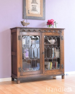 アンティーク家具 アンティークのキャビネット イギリスで見つけたアンティーク家具、ステンドグラスの扉がキレイなブックケース