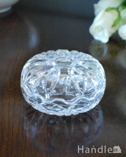 アンティーク雑貨 キャンドルスタンドアンティーク イギリスのアンティークガラスの雑貨、フタ付きのアクセサリーケース