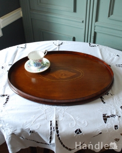 アンティーク雑貨 アンティーク額縁・ポスター アンティークのトレイ、貝殻の象嵌が美しいマホガニー材のオーバルトレイ