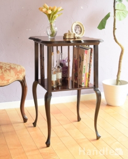 アンティーク家具 アンティークのキャビネット マホガニーの美しさが漂う英国アンティークの家具、オープンシェルフ(本棚)