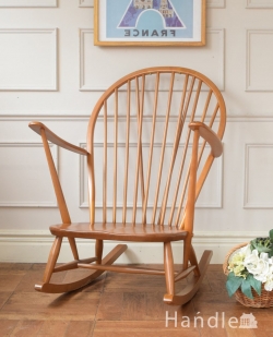 アンティークチェア・椅子 パーソナルソファ アーコール社のヴィンテージ家具、北欧デザインのアーコール ロッキングチェア