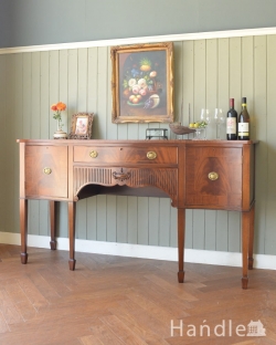 アンティーク家具 アンティークのキャビネット アンティークのサイドボード、イギリスで見つけたマホガニー材の美しい家具