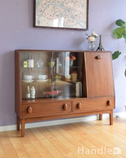 アンティーク家具 アンティークのキャビネット 北欧スタイルのビンテージ家具、引き出し付きのガラスキャビネット