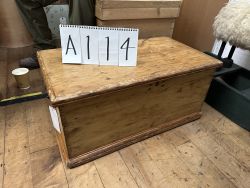 到着予定商品  アンティークブランケットボックス