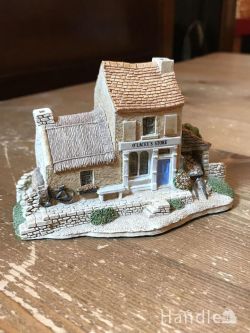 到着予定商品 アンティークオブジェ Lilliput Lane