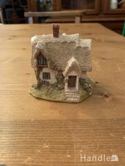 到着予定商品 アンティークオブジェ Lilliput Lane