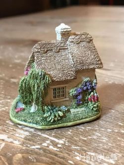 到着予定商品 アンティークオブジェ Lilliput Lane