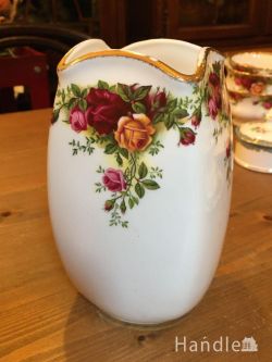 到着予定商品 アンティーク花瓶 ROYAL　ALBERT Old Country Roses 花瓶
