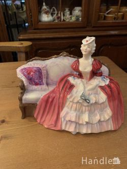 ROYAL DOULTON  Belle O'The Ball (h-1214-z)