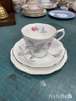 到着予定商品  ROYAL ALBERT トリオ TRENT ROSE