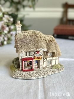 アンティーク雑貨 アンティークオブジェ イギリスのLilliput Laneリリパットレーン、茅葺屋根が可愛いおもちゃ屋さん