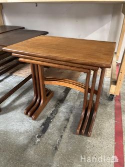 アンティーク家具  ネストテーブル