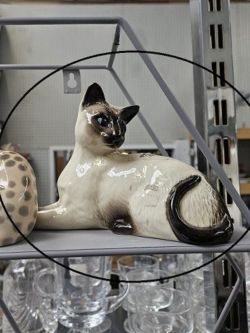 到着予定商品  アンティークフィギュリン