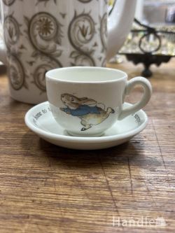 到着予定商品  アンティ―ク　WEDGWOOD ピーターラビット　ミニカップ＆ソーサー