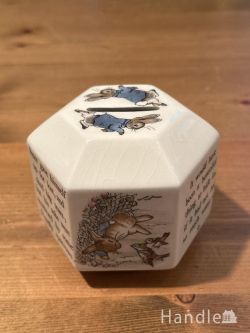 到着予定商品 アンティ―ク WEDGWOOD ピーターラビット 貯金箱